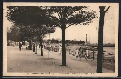 AK Saint-Nazaire /L.-I., Le Boulevard de l`Océan et la Plage