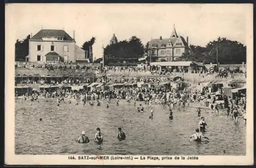 AK Batz-sur-Mer /Loire-Inf., La Plage, prise de la Jetée