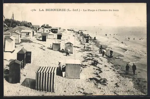 AK La Bernerie /L.-Inf., La Plage à l`heure du bain