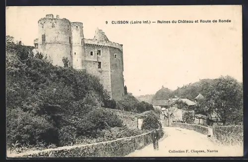 AK Clisson /Loire Inf., Ruines du Château et Route de Ronde
