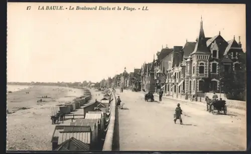 AK La Baule, Le Boulevard Darlu et la Plage