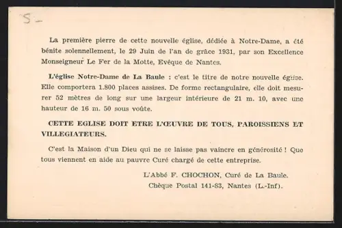 AK La Baule, Église Notre-Dame de La Baule vue de côté avec forêt environnante