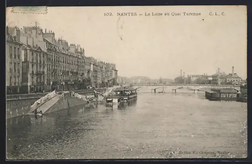AK Nantes, La Loire au Quai Turenne