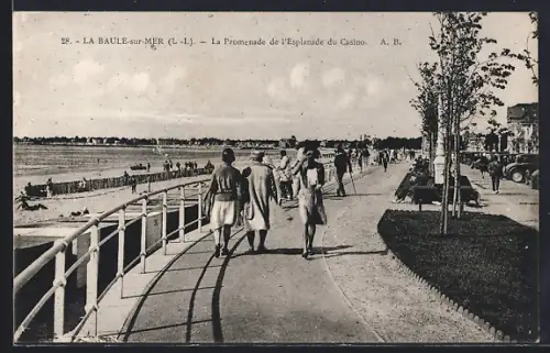 AK La Baule-sur-Mer /L.-I., La Promenade de l`Esplanade du Casino