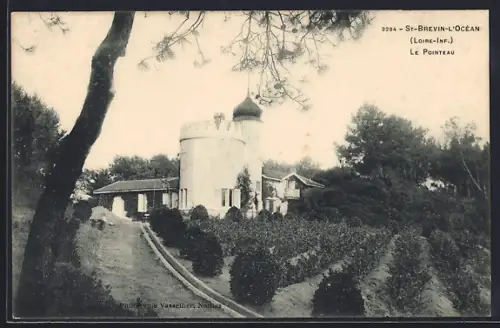 AK St-Brevin-l`Océan /Loire-Inf., Le Pointeau avec tour et jardin environnant