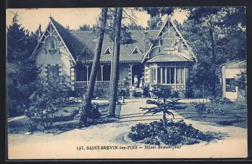 AK Saint-Brevin-les-Pins, Hôtel Beauséjour dans un cadre arboré et pittoresque