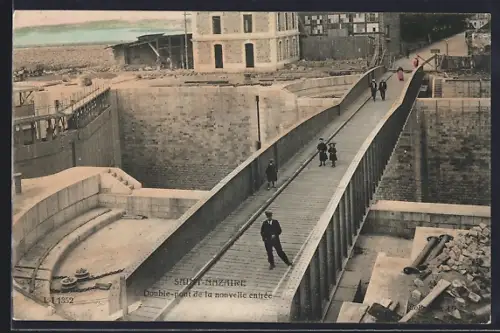 AK St-Nazaire, Double-pont de la nouvelle entrée