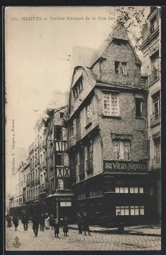 AK Nantes, Vieilles Maisons de la Rue des Halles