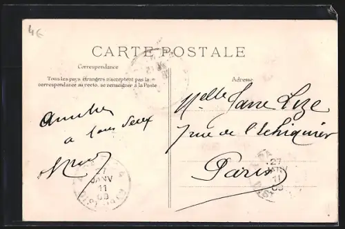 AK Nantes, Place Canclaux, Rue de Gigant avec bâtiments et arbres