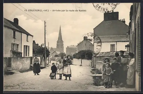 AK Couëron /L.-Inf., Arrivée par la route de Nantes