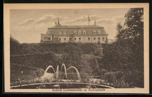 AK Lichtenwalde im Zschopautale, Schloss, Park, Springbrunnen