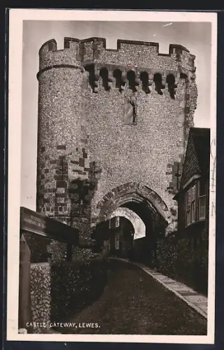 AK Lewes, Castle Gateway