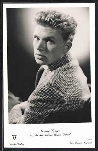 AK Schauspieler Hardy Krüger in An der schönen blauen Donau