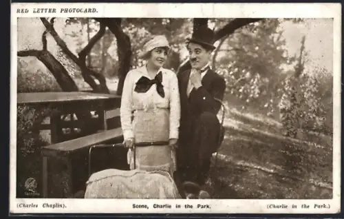 AK Schauspieler Charles Chaplin in einer Filmszene Charlie in the Park