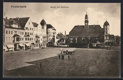 AK Finsterwalde, Markt mit Rathaus