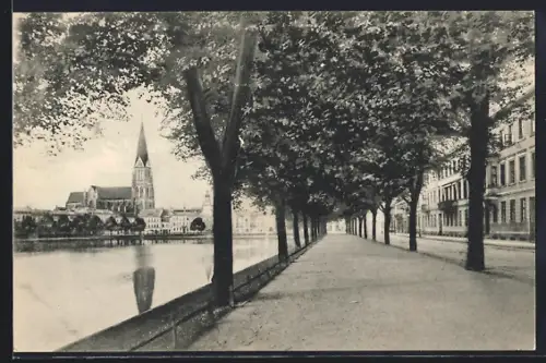 AK Schwerin i. M., Pfaffenteich mit Alexandrinenstrasse