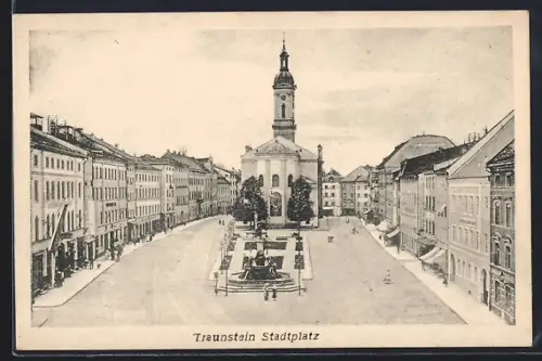 AK Traunstein, Stadtplatz mit Anlage u. Kirche aus der Vogelschau