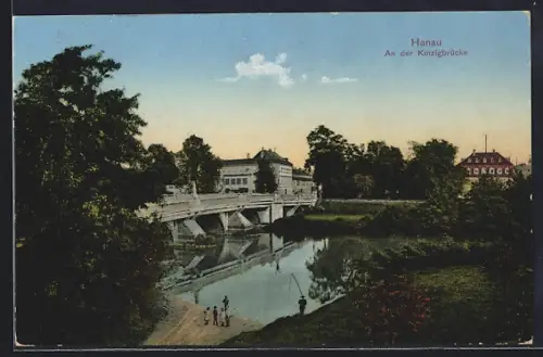 AK Hanau, Kinzigbrücke, Flussufer, Gebäude