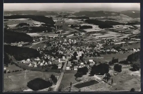 AK Schönbach /Dillkreis, Luftaufnahme, Ortsansicht