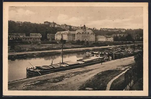 AK Saarbrücken, Neues Landgericht, Regierungsgebäude, Flussansicht, Frachtschiffe