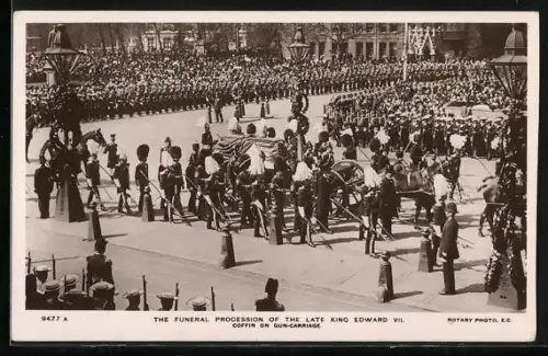 AK The Funeral Procession of the late King Edward VII., Coffin on Gun-Carriage