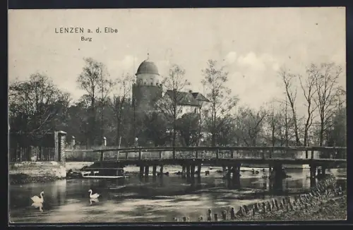 AK Lenzen / Elbe, Burgmotiv mit Brücke