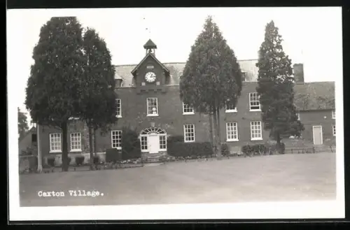 AK Caxton, Caxton Village