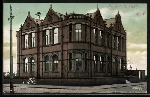 AK Denton, Town Hall