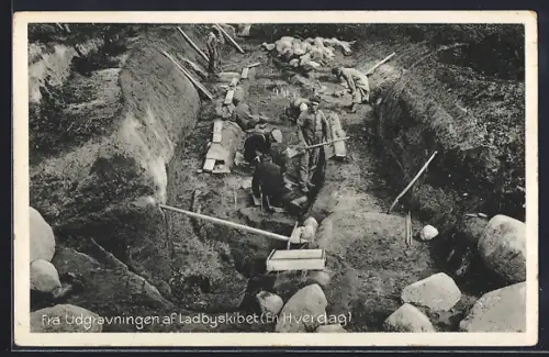 AK Fra Udgravningen af Ladbyskibet, Skibsgrav fra Vikingetiden