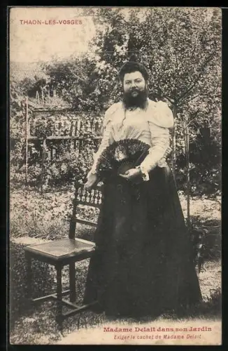 AK Thaon-les-Vosges, Madame Delait dans son Jardin, bärtige Frau