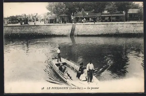 AK Le Pouliguen /Loire-Inf., Le passeur sur la rivière devant les magasins