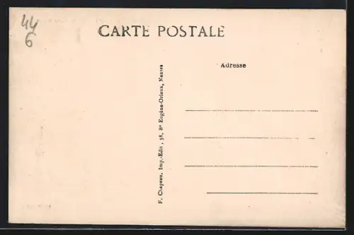 AK Guérande /Loire-Inf., Porte Vannetaise avec charrettes et passants devant l`église