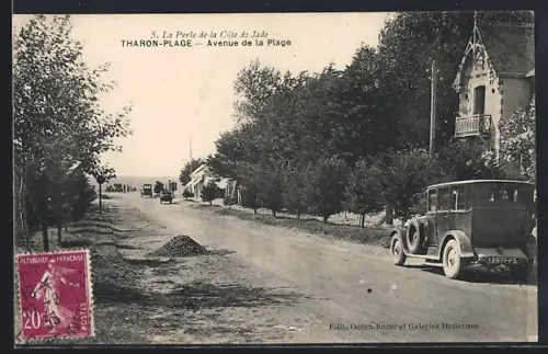 AK Tharon-Plage, Avenue de la Plage avec voitures anciennes