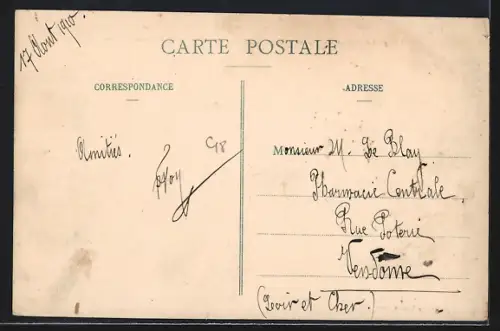 AK Châteaubriant, Vue du Clocher de l`Église St-Nicolas vers le Château et la Place des Terrasses