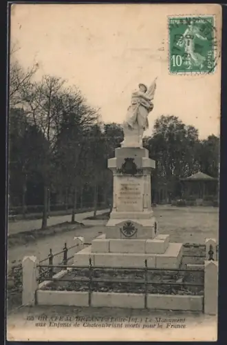 AK Château Briant /Loire-Inf., Le Monument aux Enfants morts pour la France