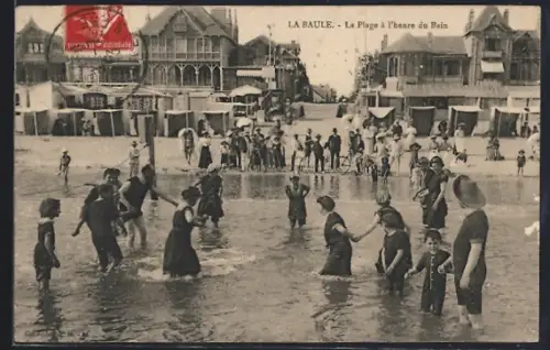 AK La Baule, La Plage à l`heure du Bain
