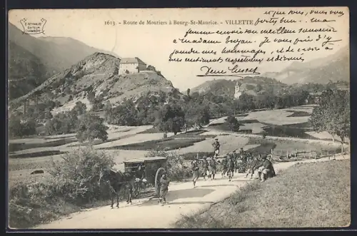 AK Villette, Route de Moûtiers à Bourg-St-Maurice avec chevaux et colline adjacente