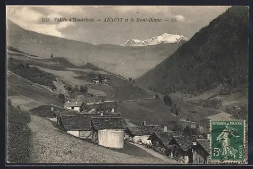 AK Annuit, Vallée d`Hauteluce et le Mont-Blanc en arrière-plan