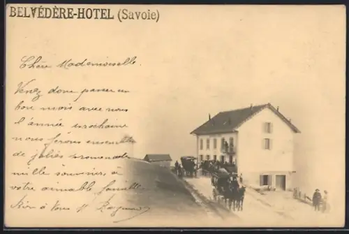 AK Belvédère /Savoie, Vue de l`hôtel avec calèches et visiteurs en hiver