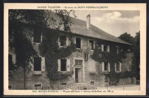 AK Bourg-Évescal, Maison d`Enfants, Aérium de St-Réal, facade recouverte de lierre