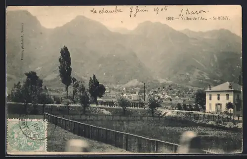 AK St-Rémy, Vallée de l`Arc avec montagnes en arrière-plan