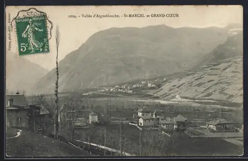 AK St-Marcel /Grand-Coeur, Vallée d`Aigueblanche avec vue sur les montagnes et le village