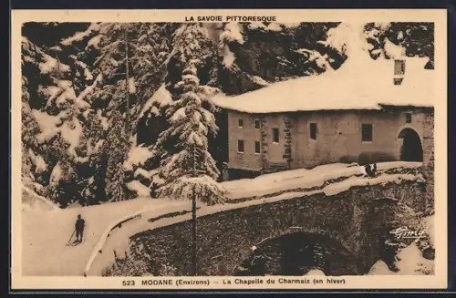 AK Modane, La Chapelle du Charmaix en hiver avec pont et skieur dans la neige