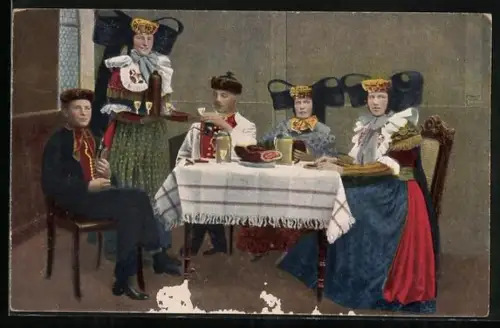 AK Am Esstisch in Schaumburg-Lippischer Landestracht