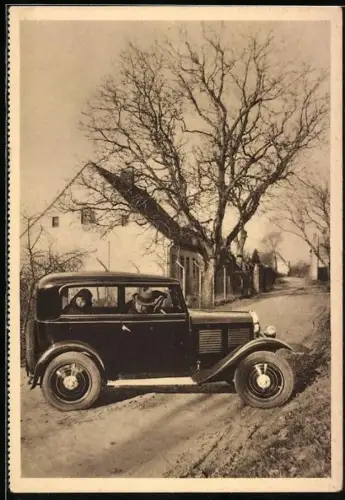 AK Familie im Opel Auto beim Wendemanöver