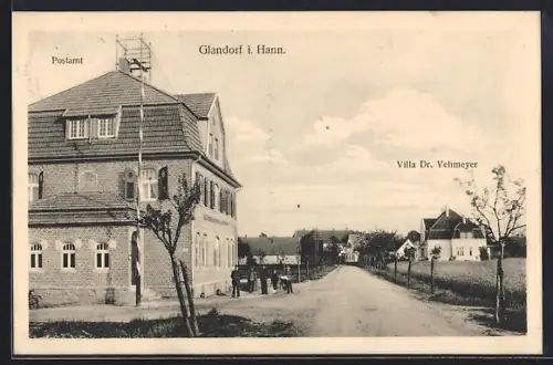 AK Glandorf i. Hann., Postamt und Villa Dr. Vehmeyer mit Strassenpartie