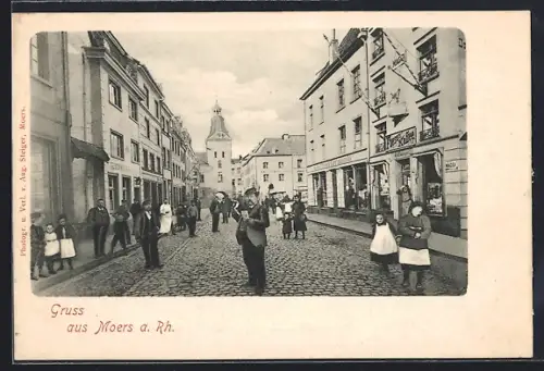 AK Moers a. Rh., Partie in der Neustrasse mit Kaufhaus Germania, Fuessers Kaffee
