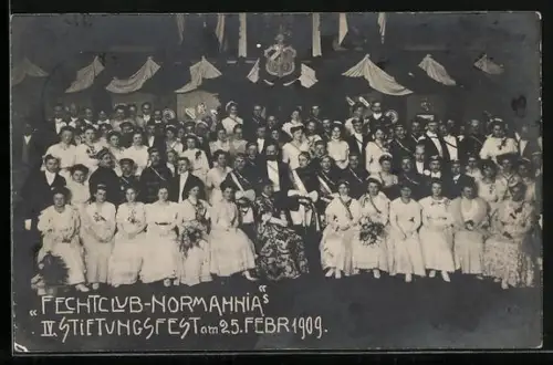 AK IV. Stiftungsfest Fechtclub-Normania 1909, Gruppenbild der Mitglieder