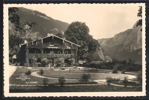 AK Aussee, Gartenanlagen mit Bergpanorama