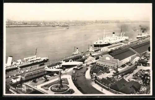 AK Liverpool, The River Mersey and Landing Stage, passenger ships at the pier